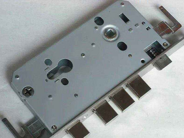 霍城24小时上门开锁公司